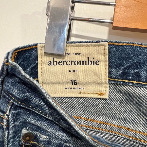 Abercrombie & Fitch Blue Skinny Jeans with Distressed Details - Picture 9 of 16